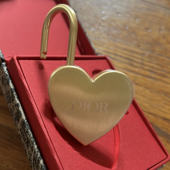 Christian Dior heart shape lock with key. - Picture 4 of 6